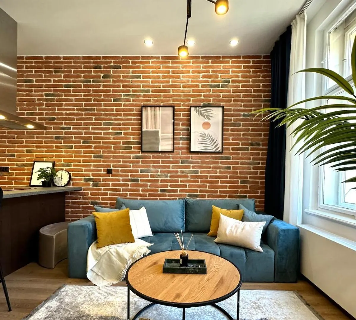 10 Minutes Charles Bridge Modern Apartment, Praha 0*,